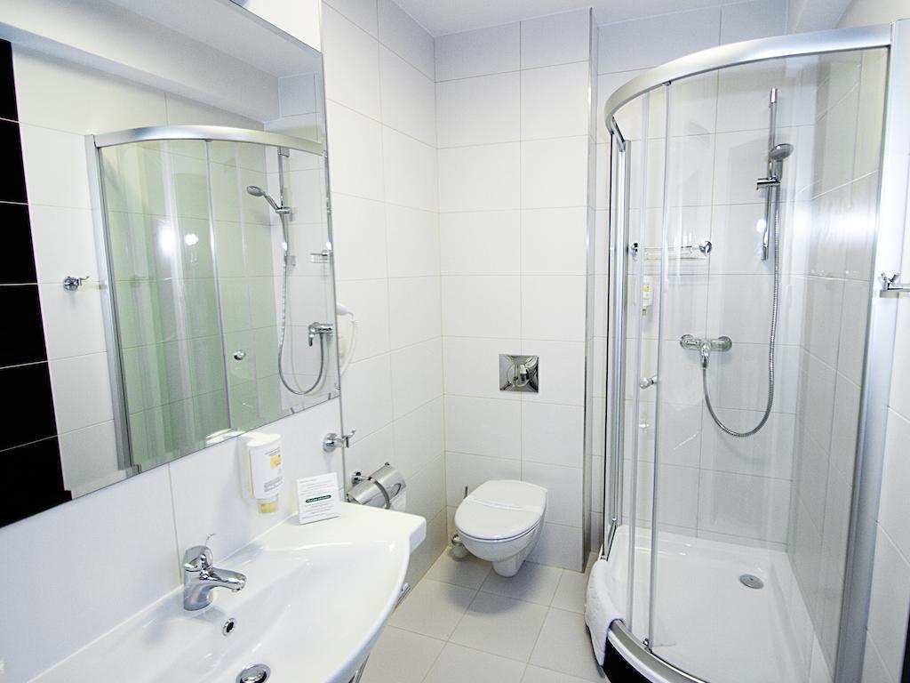 Hotel Miodowy Mlyn Opatow  Pokoj fotografie