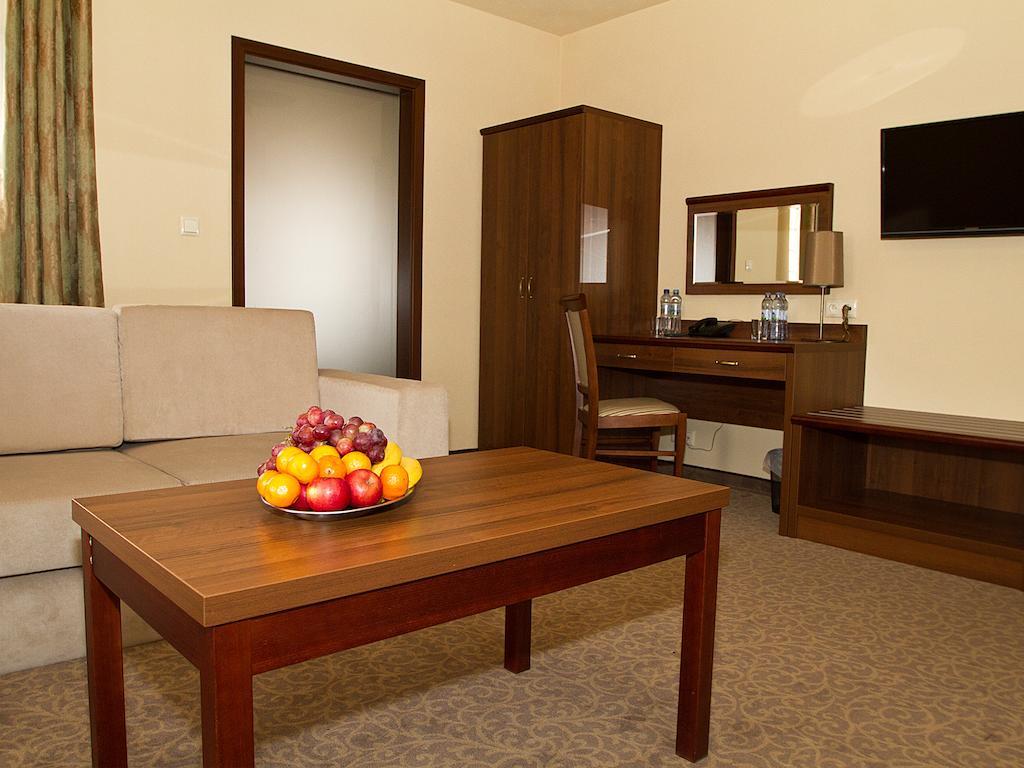 Hotel Miodowy Mlyn Opatow  Pokoj fotografie