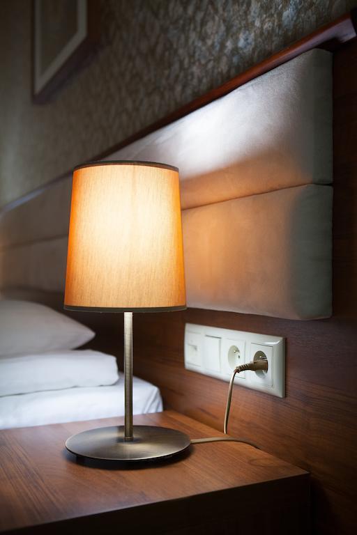 Hotel Miodowy Mlyn Opatow  Pokoj fotografie