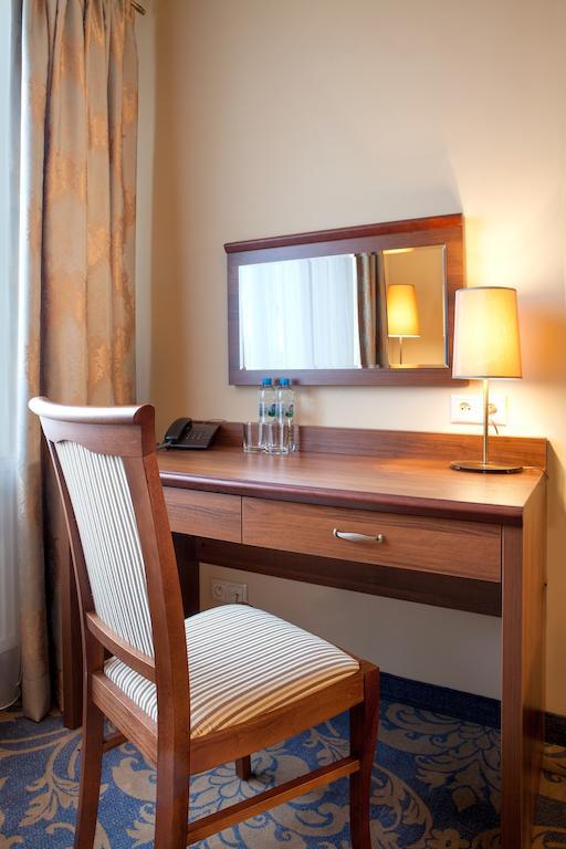 Hotel Miodowy Mlyn Opatow  Pokoj fotografie